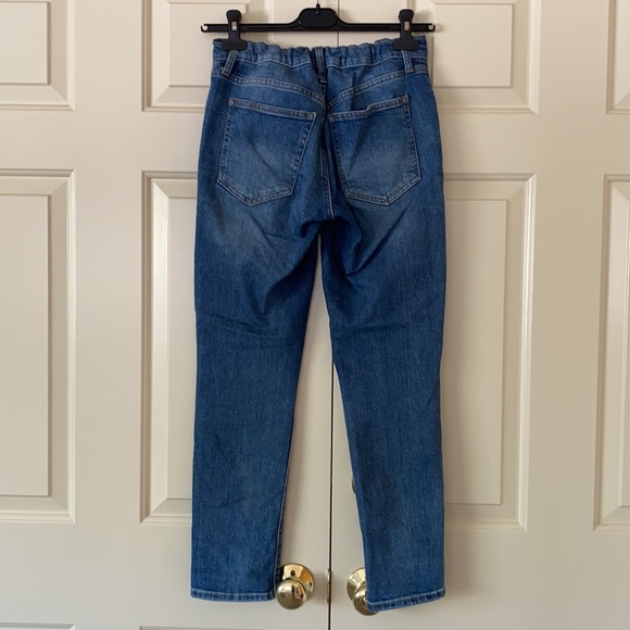 Distressed jeans - Picture 3 of 10